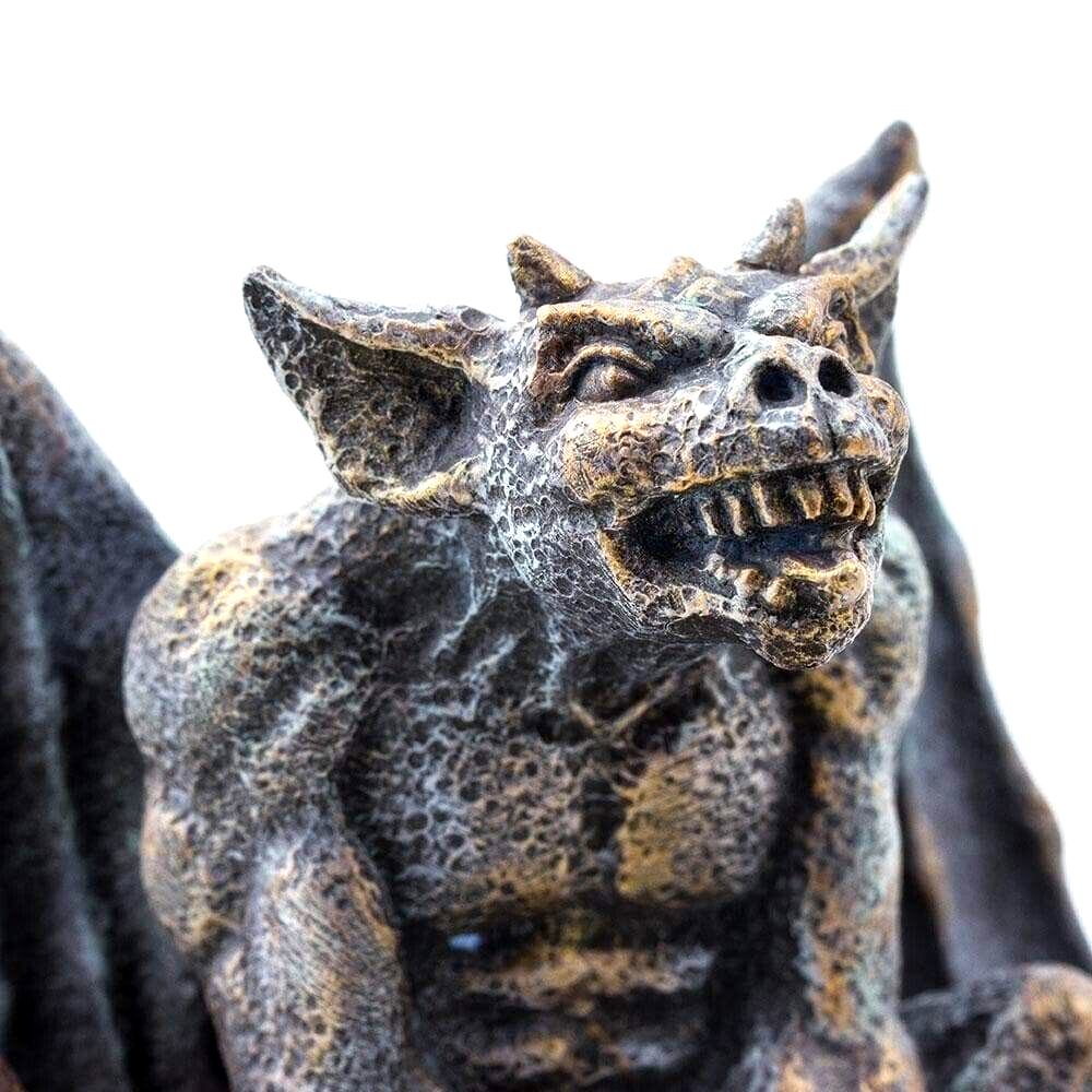 Gargoyle Safari Ltd Toy Fantasy Mythical Realms Castle Guardian