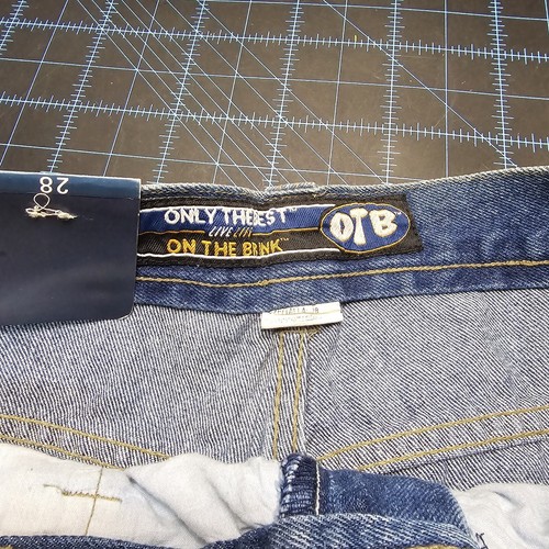 Deadstock Y2K “On The Brink” Baggy Skate Shorts – Men’s Size 28 – NWT - Picture 7 of 11