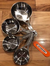 4-Piece LE CREUSET Stainless Steel Measuring Cups NWT Baking Tools Accessories