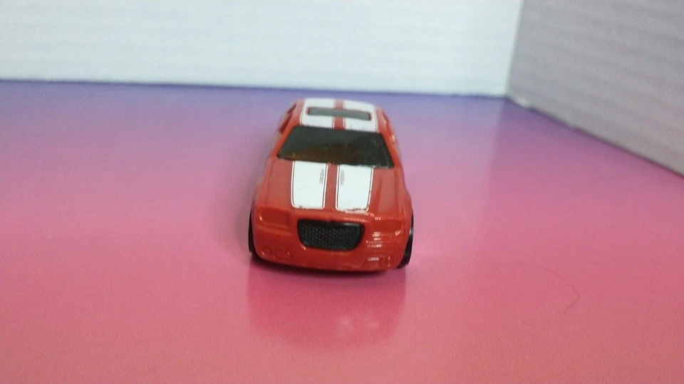 Hot Wheels Track Stars Chrysler Hemi 300C Coches Coleccionables Juguetes Mattel SUELTO Foto 4 de 4
