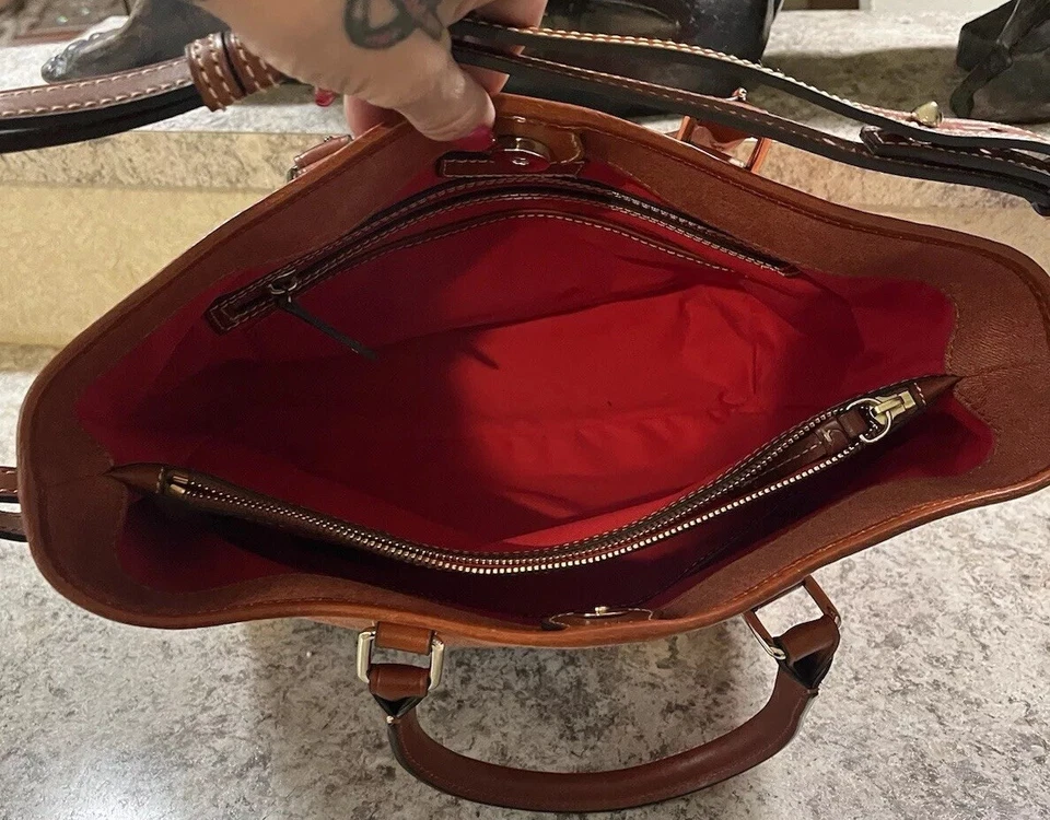 Bolso Bandolera Dooney & Bourke Dome Naranja/Marrón Hombro Foto 3 de 4