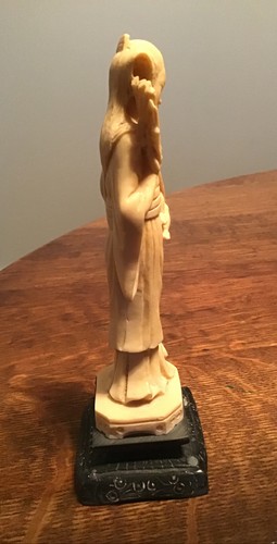 Vintage Japanese Figurine Woman Holding Baby & Fan Resin w/Dark Accents Base - Picture 4 of 7