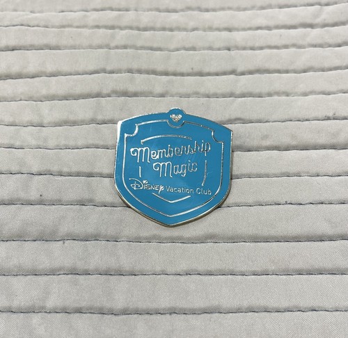 Disney Vacation Club DVC Membership Magic 2024 Disneyland Collectors Pin New - Picture 2 of 4