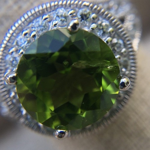 Sterling Silver & Peridot Cocktail Ring Size 8 3/4 New In Gift Box - Picture 3 of 4