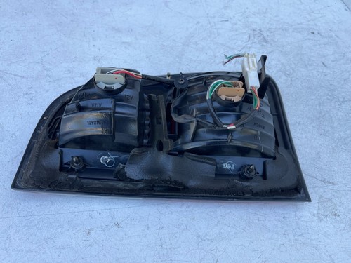 1998 1999 2000 2001 2002 LEXUS LX470 RIGHT INNER TAILLIGHT TAIL LIGHT LAMP OEM - Picture 8 of 10