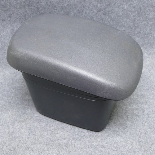 2010-2013 Kia Soul Center Console Insert & Arm Rest Lid UP Black Plastic 74675 - Picture 1 of 15