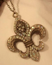 Gorgeous Large Brasstne Aurora Borealis Rhinestone Fleur de Lis Pendant Necklace