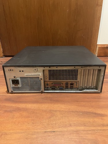 IBM ThinkCentre M50 8187 12U Desktop With Windows XP Professional - Picture 3 of 6