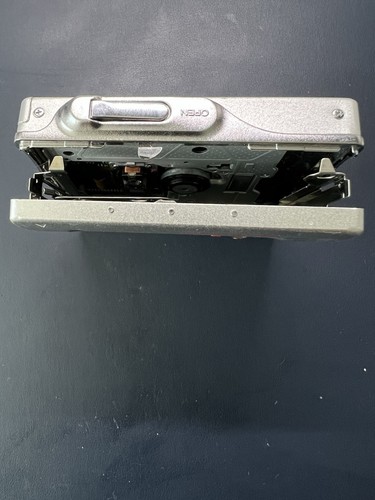 Sony MD Walkman MZ-R900 - Tragbarer Minidisc Player - Silber - Bild 8 von 8