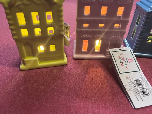 juego de 5 casas iluminadas pastel cerámica pueblo navidad con pilas nuevas - Imagen 9 de 12