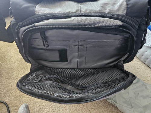 Tenba Discovery Cámara Tablet Bolso Mochila de Hombro Negro/Gris Grande - Imagen 2 de 15