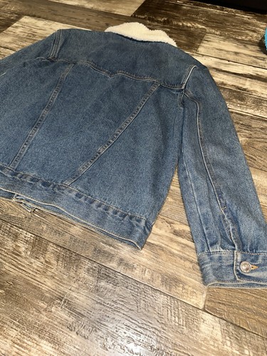 Levi’s Sherpa Lined Trucker Jean Denim Jacket Youth Medium 10-12 Yrs Light Wash - Picture 12 of 17