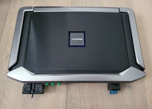 Alpine X-A90M X-Series mono subwoofer amplifier — 900 watts RMS