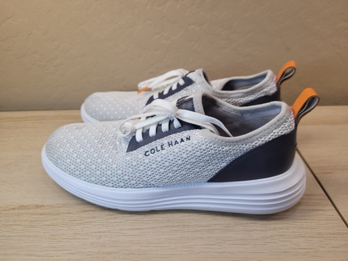 Cole Haan GrandSport Hombres 7.5 M Blanco Tejido Zapatos Deportivos Tenis de Viaje C34648 - Imagen 2 de 11
