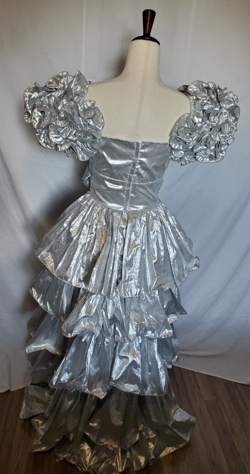 Серебряное выпускное платье 1980-х - Изображение 4 из 4