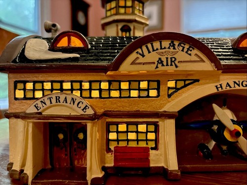 Dept 56 Original Snow Village “Aeropuerto” #5439-9 Luz y Caja Como Nuevo LEER - Imagen 4 de 14