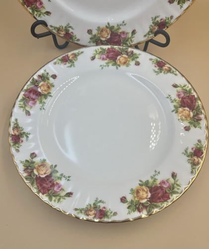 4 Vintage Royal Albert Old Country Roses Bone China Dinner Plates 10 3/8” 1962 - Picture 2 of 3