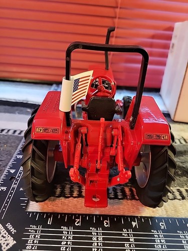 McCormick C70 1/16 Diecast Farm Tractor Replica Collectible By Scale Models - Picture 9 of 14