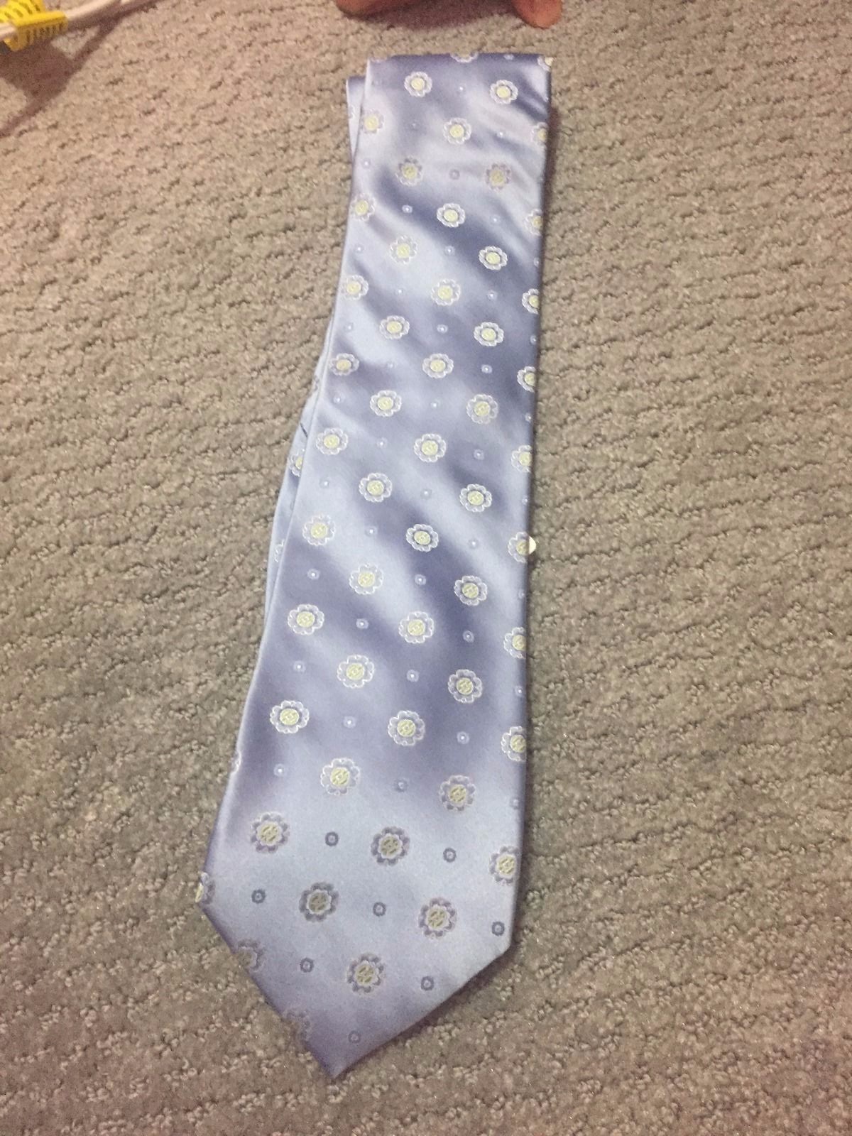 Picture 2 of 3