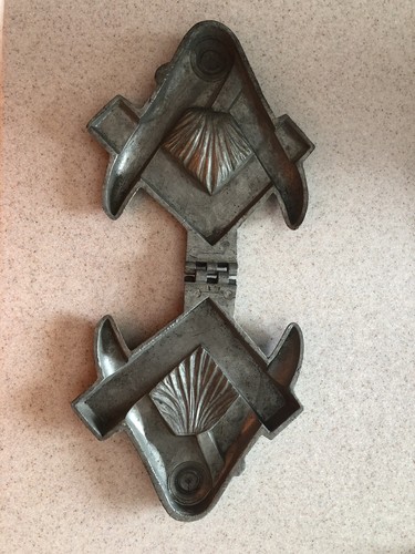 FREEMASON’S HEAVY LEAD MOLD E& CO. NEW YORK - Picture 2 of 2