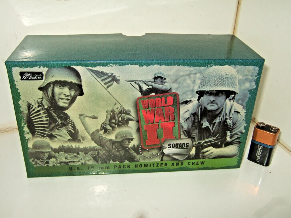 Britains 17249 WW2 Squads Range, US 75mm Pack Howitzer & 3 Crew in 1:32 Scale. - Image 4 of 4