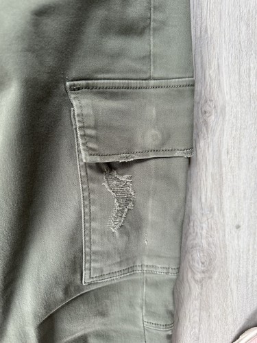 Frame Le Service Cargo Skinny Hose in Platoon Army Green Größe 27 Taschen - Bild 2 von 4