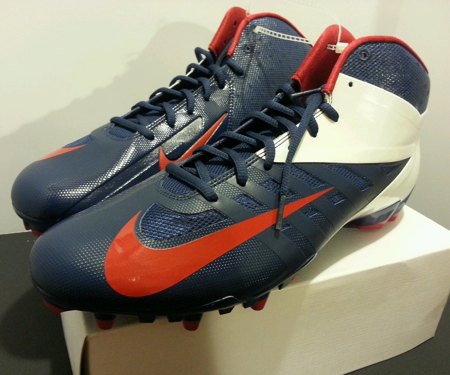 nike vapor pro td 3 4 milieu 543924 461 crampons taille 14 rouge blanc et bleu nike vapor pro td 3 milieu 4 milieu 3 543924 461 crampons taille 14 rouge blanc et bleu a10a2d