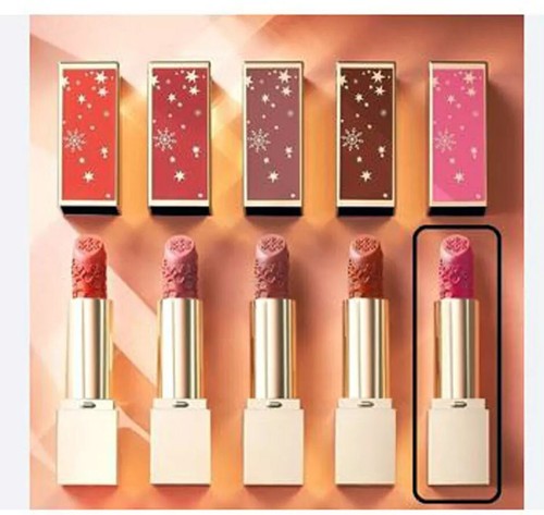 Estee Lauder Lipstick Wonders 5 full sized Lipstick Set - Picture 3 of 4
