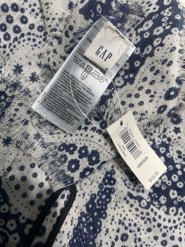 Sciarpa scialle blu e bianco Gap cotone/lana prezzo consigliato 49€ nuova con etichetta - Foto 7 di 9