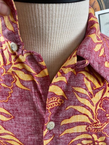 Vintage Mens 90s Red Go Barefoot Surfer Hawaiian Aloha Tiki Shirt Size Large - Picture 3 of 9
