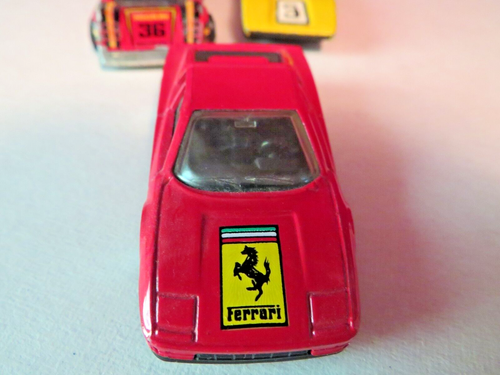 Matchbox Superfast Lamborghini Countach, Farrari Testarossa 1/64 Diecast Cars - Picture 4 of 22