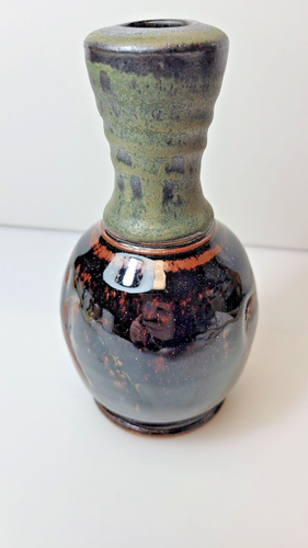 MCM Art Pottery Signed Stoneware Vase, Matt Moss Green and Glossy Brown 6.75'' - Picture 8 of 8