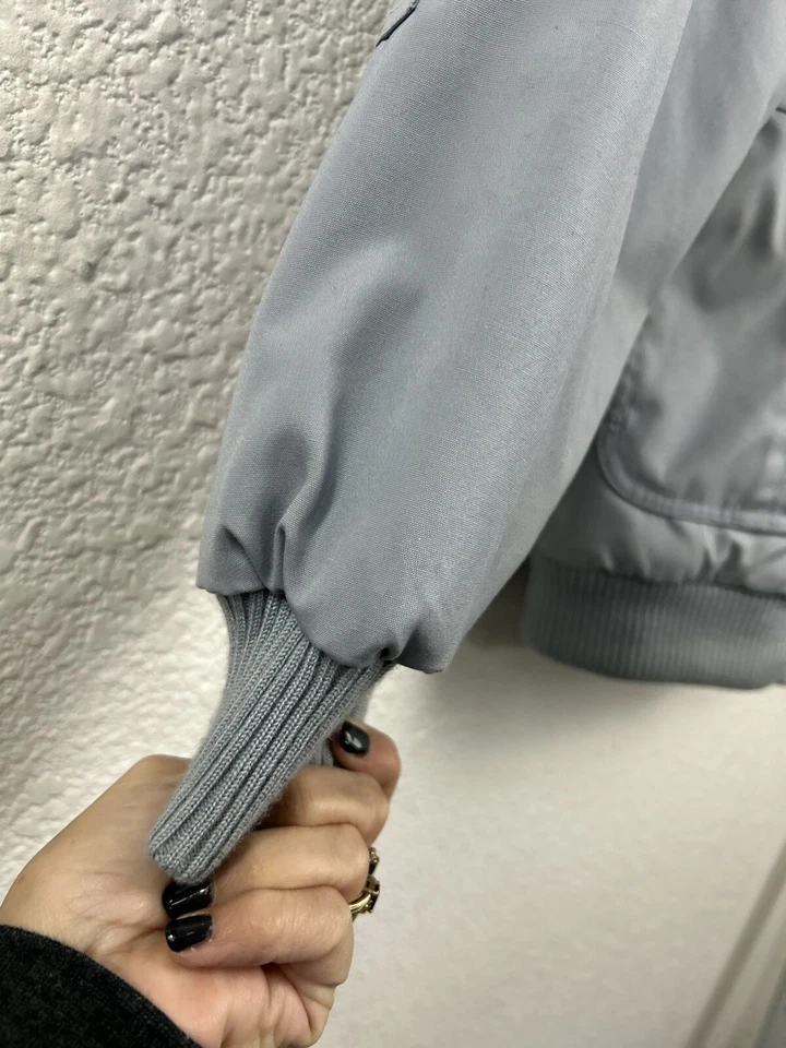 Chaqueta de bombardero vintage Van Heusen para hombre talla L gris tartán franela abrigo forrado rojo Foto 2 de 4