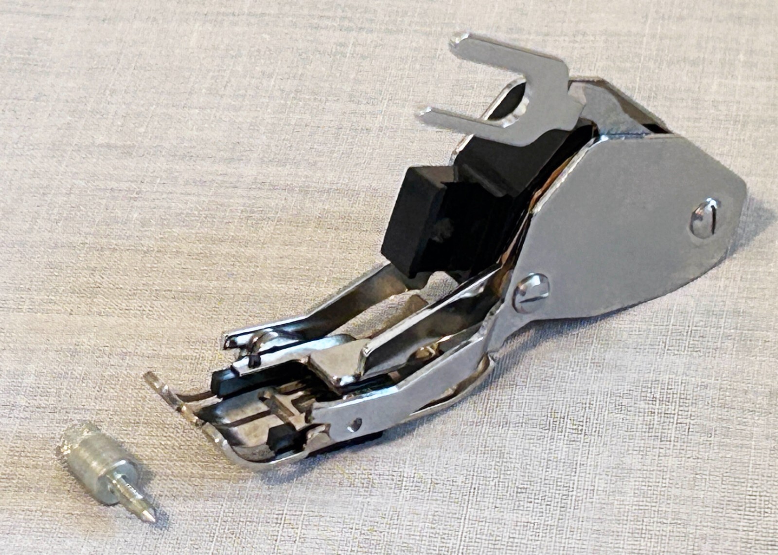 Husqvarna+Viking+Dual+Feeder+Walking+Foot+411+85+8401+Feet+C+D+E+26