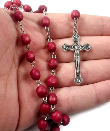 Rosario Aroma Rosa Jerusalén Pétalo Rojo Raro Cuentas Talladas y Cruz Plateada - Imagen 3 de 5