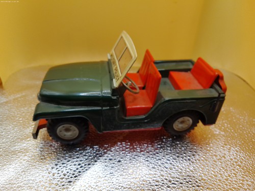 Military Police Jeep friction car vehicle made in Japan orange seats - Picture 4 of 5
