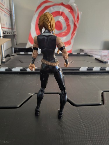 Marvel Legends Valkyrie Action Figure (Hulkbuster BAF Series) Loose - Picture 4 of 9