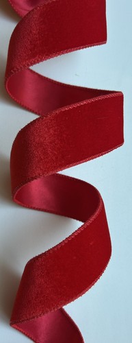 7 YD 1.5" Deluxe Velvet Satin Backing Ribbon Classic Red Beautiful! - Picture 1 of 2
