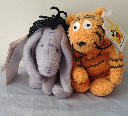 Vintage Disney Store Classic Tigger & Eeyore Bean Bag Plush Set 1990s NWT 8"