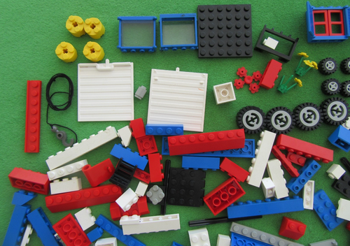 VINTAGE LEGO 720 UNIVERSAL BASIC BUILDING SET -INCOMPLETE; NO BOX OR MANUAL - Picture 5 of 6