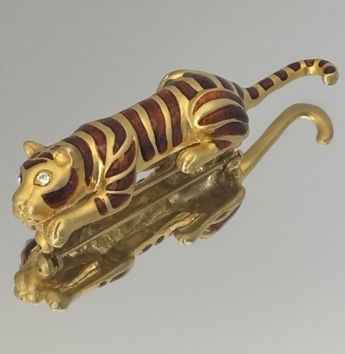 Vintage Enamel Tiger Brooch Gold Tone with Rhinestone Eyes Striped Jungle Cat - Picture 3 of 8