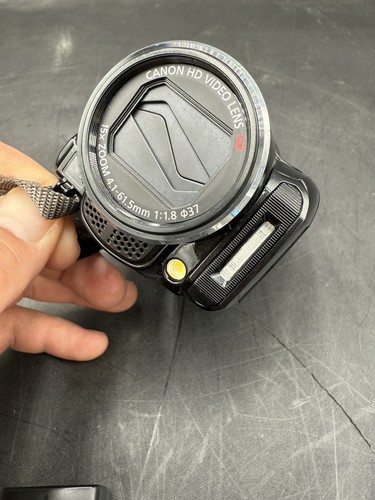 Canon Vixia HF M31 Full HD-15X Optical Zoom 32GB ACV Camcorder TESTED - Picture 4 of 11