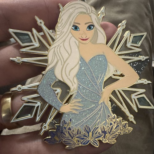 Disney Frozen Elsa "Prom Glam" Fantasy Pin LE 50 von WAFA - Bild 10 von 11
