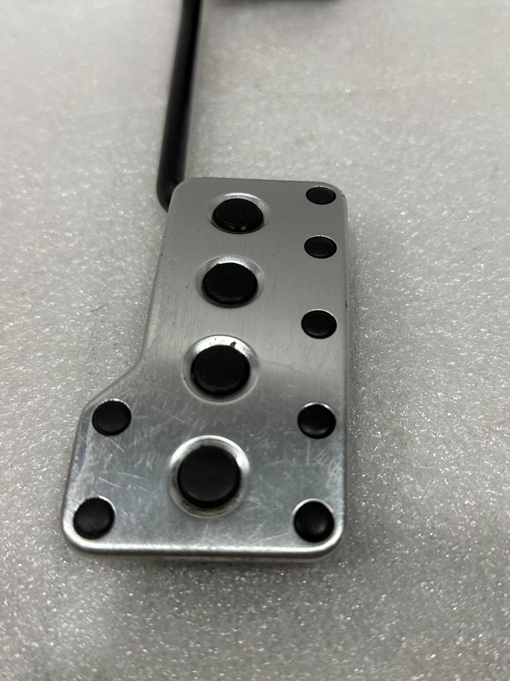 Lexus IS300 2003 acelerador pedal de acelerador delantero izquierdo lado del conductor OEM Foto 2 de 3