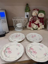4 Pfaltzgraff Secret Rose Pattern 7" Bread Plates