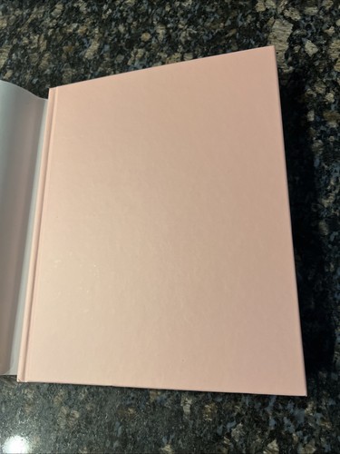 Patricia Heaton’s Food For Family and Friends. HC, 2018 SIGNED LIMITED COPY ! - Picture 5 of 19