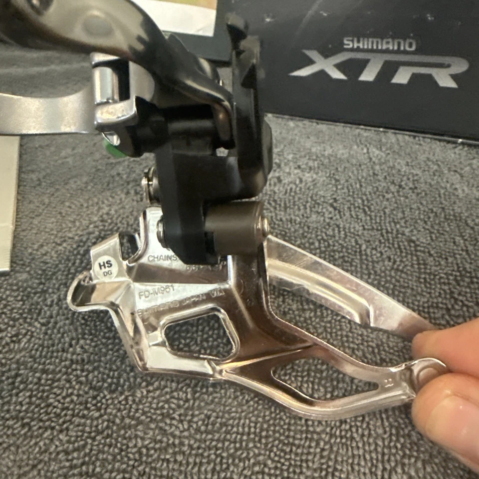 NUEVO NOS Desviador Delantero Shimano XTR FD-M961 31.8mm Doble Tirón Foto 3 de 4