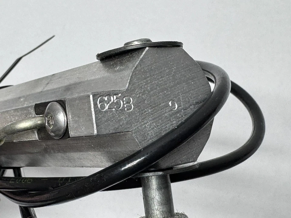 Mercedes R171 SLK280 SLK350 Convertible Top Left Main Lift Cylinder OEM 24k - Изображение 4 из 4