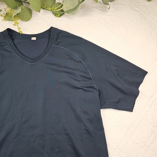 Lululemon Men's Blue Short Sleeve V-Neck Shirt Size L - 第 2/7 張圖片
