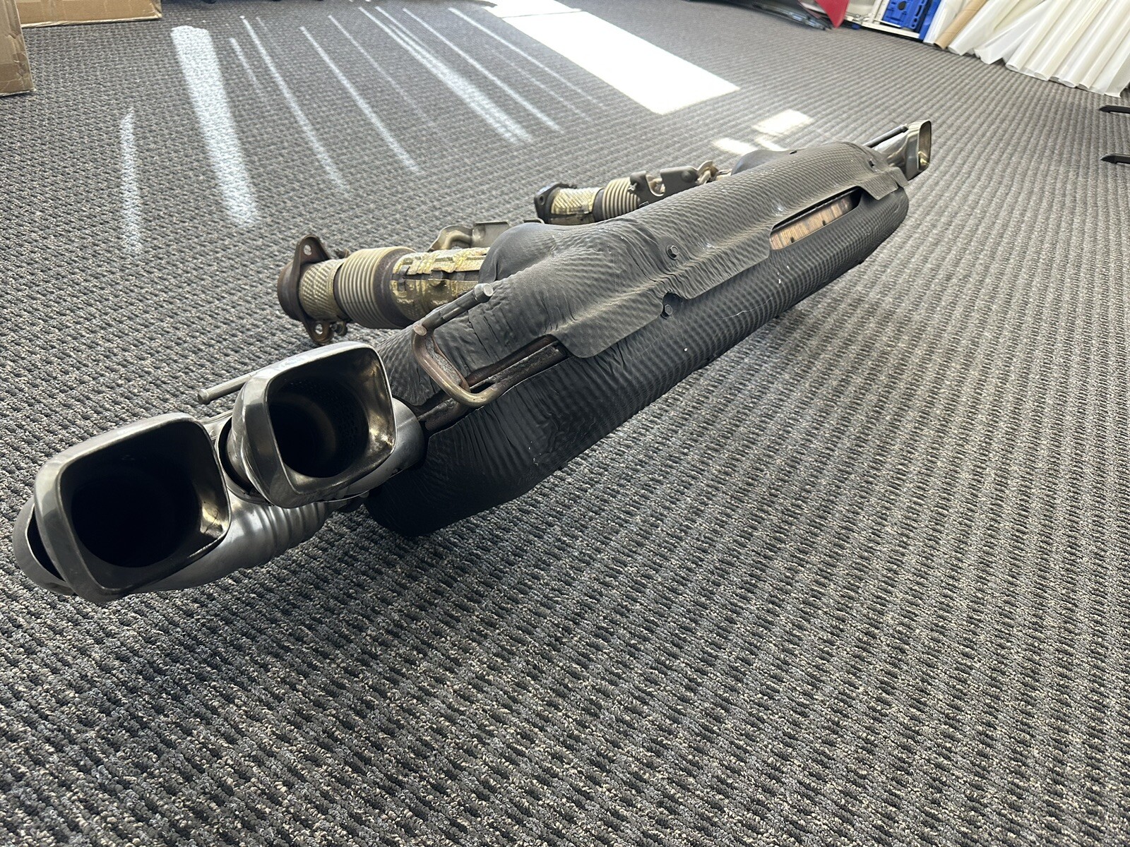 Picture 2 of 4